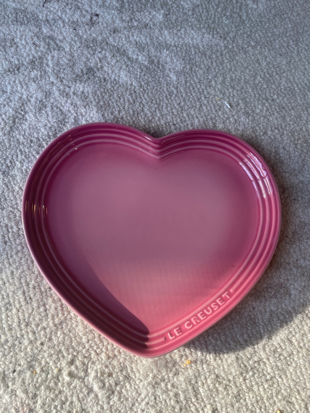 Le Creuset Pink Heart Shaped Stoneware Plate